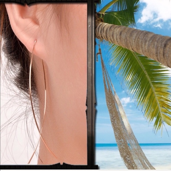 Gold Minimalist Hoop Earrings - Picture 5 of 5